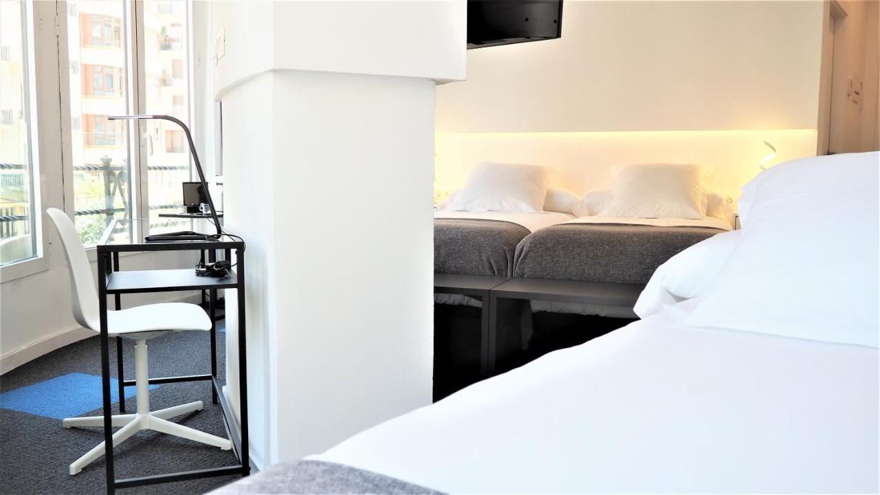 Plaza View Hotel Валенсия Екстериор снимка