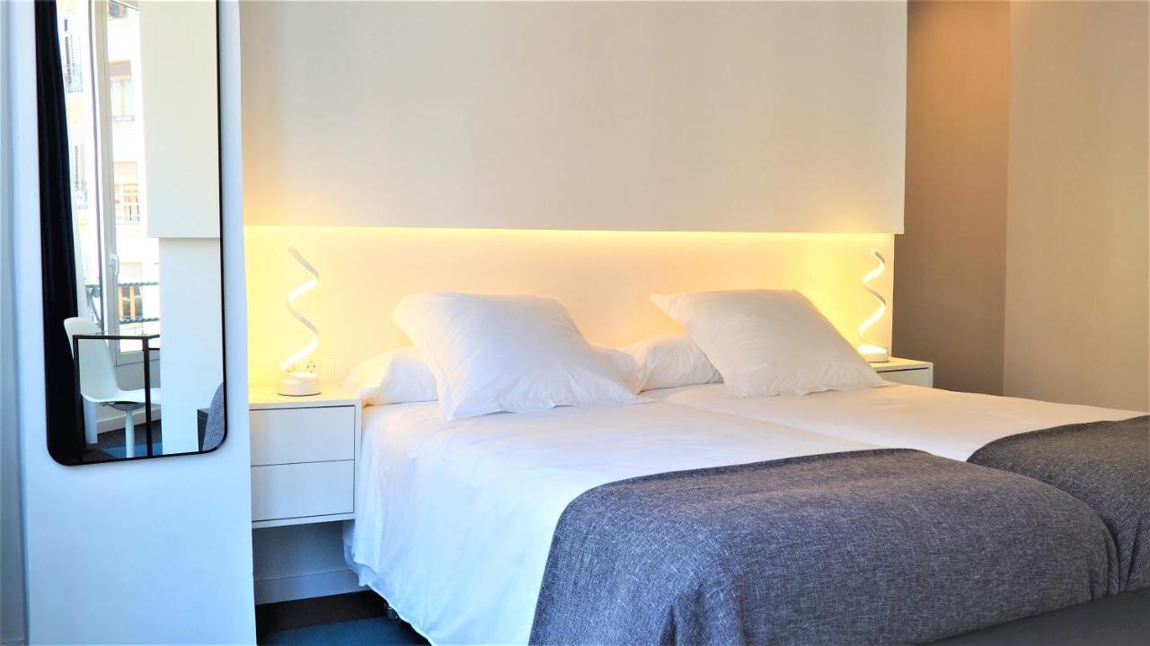 Plaza View Hotel Валенсия Екстериор снимка