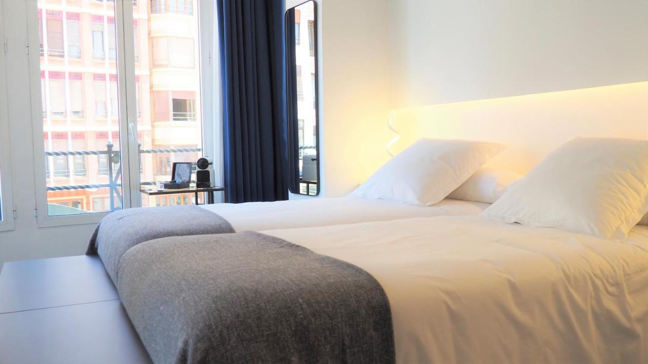 Plaza View Hotel Валенсия Екстериор снимка
